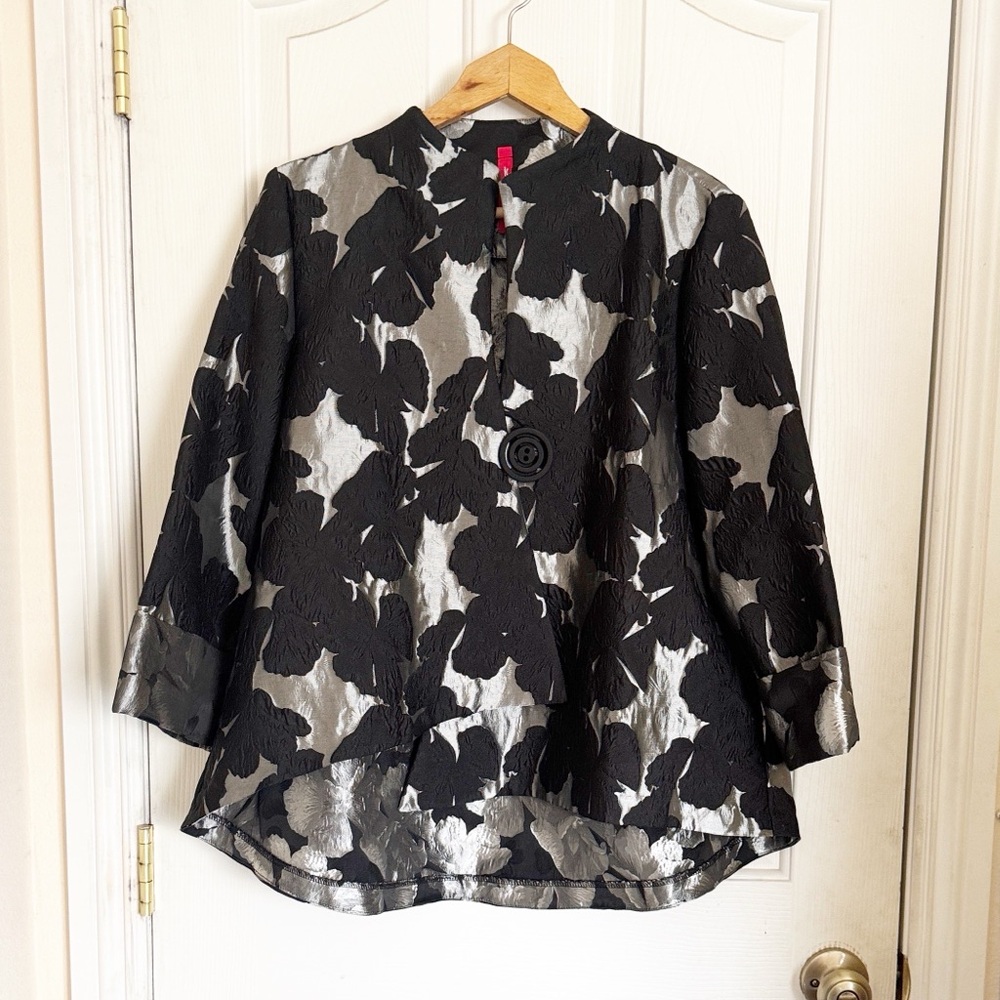 IC By Connie K Black Silver One Button Floral Jacquard Asymmetrical Jacket sz L - Picture 2 of 9